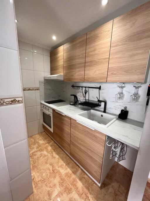 Cozy Apartment 5 Mins To Beach Torrevieja Exteriér fotografie