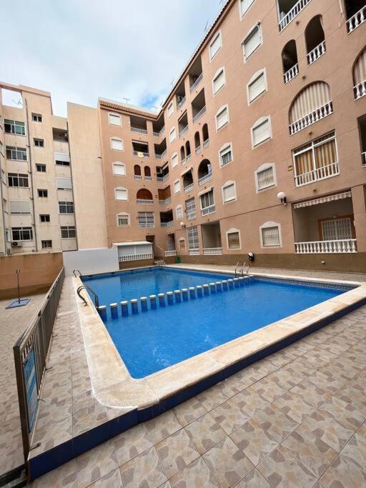 Cozy Apartment 5 Mins To Beach Torrevieja Exteriér fotografie